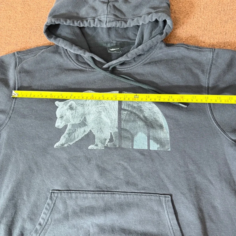 The North Face Mens gym Grizzly Bear Logo Hoodie Black Pullover Sweatshirt Large